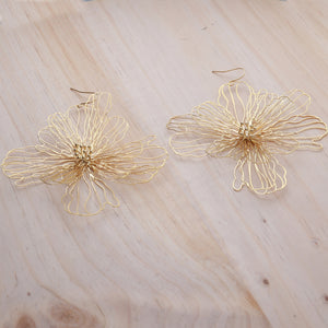 Pendientes Flor Grande Dorada